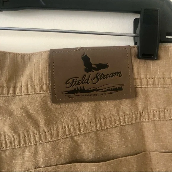 NWT Field and Stream rip stop cargo short solid ermine Size 36 - Picture 6 of 9